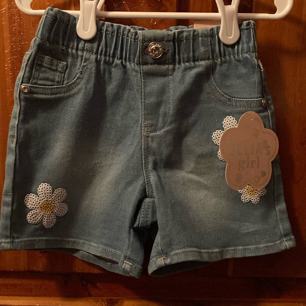 BRAND NEW GIRLS SHORTS SIZE 4T! NWT! SMOKE FREE HOME!